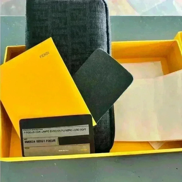 FENDI FF Zucchino Coated Canvas Zip Around Wallet Black Signature with gold zip - Picture 11 of 12